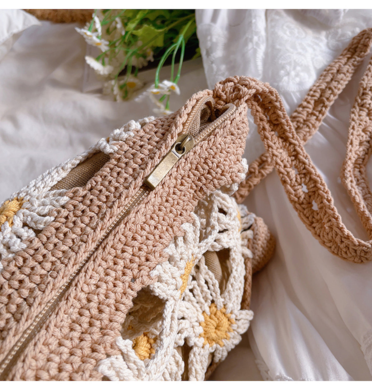 Women’s Crochet Cotton Mini Daisy Purse for Boho Everyday Style & Gifts