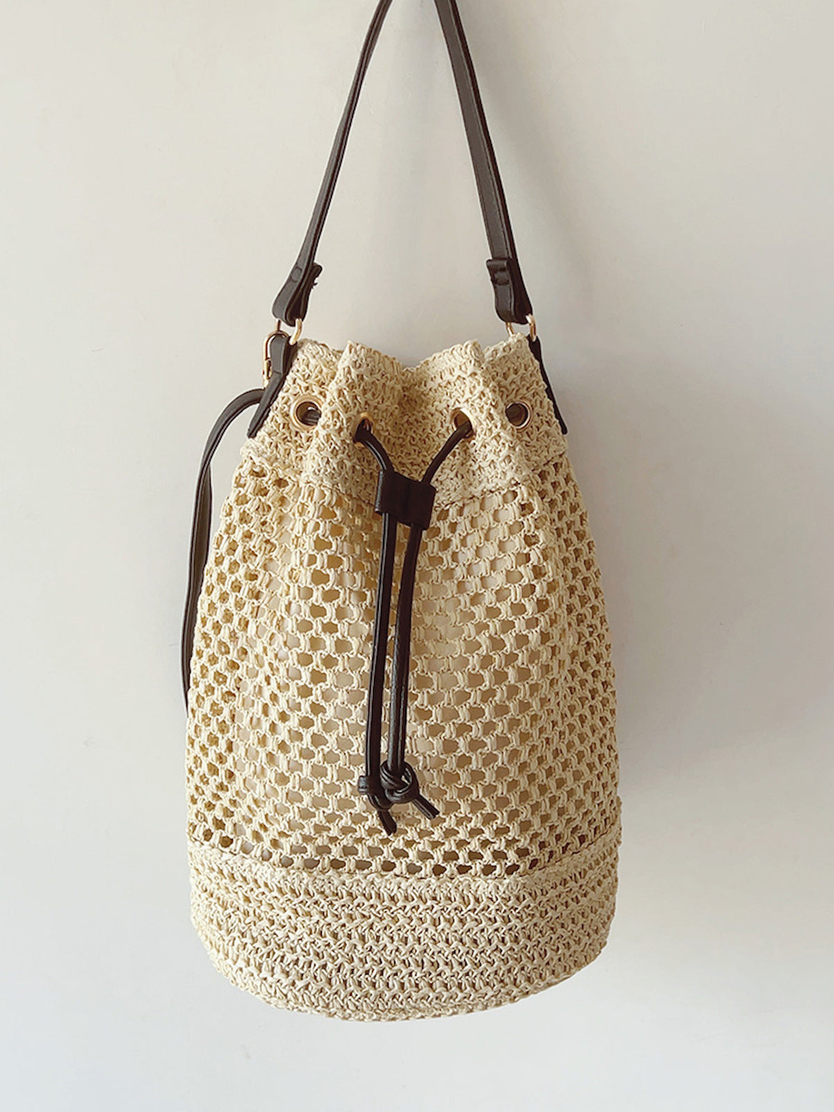 Women’s Straw Bucket Shoulder Bag Summer Crossbody Bag for Beach, Vacation & Summer Outfits
