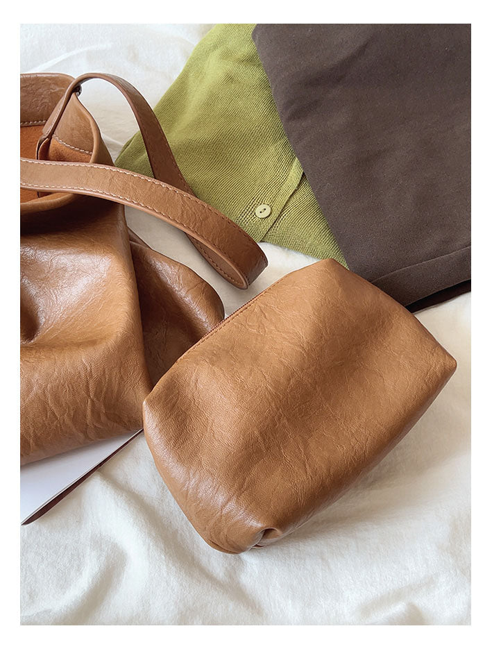 Women’s Simple Leather Tote Bag for Everyday City Outfits