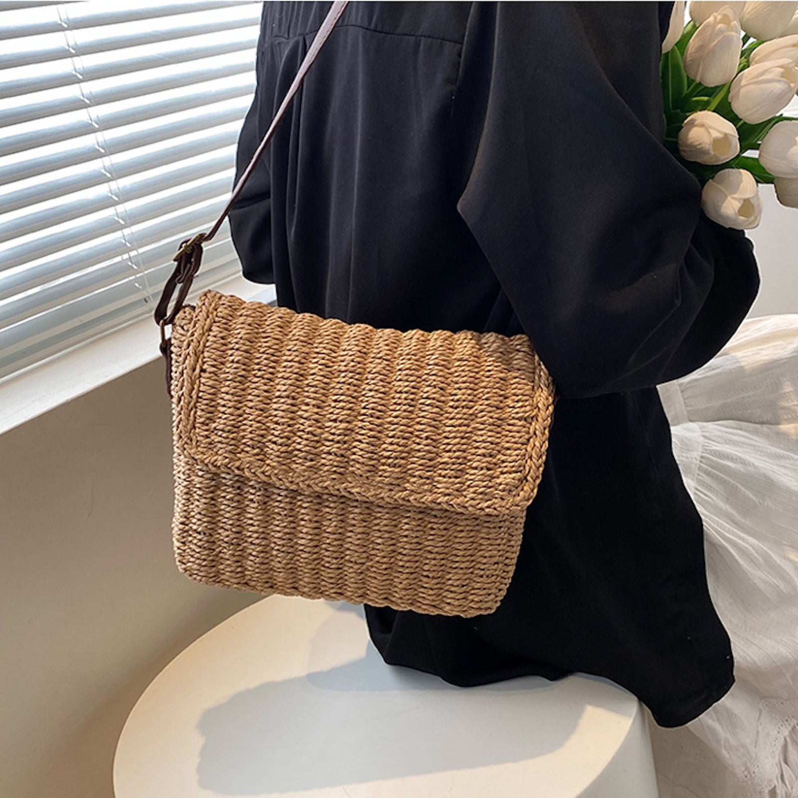 Women’s Straw Woven Messenger Bag with Flap for Beach, Vacation & Summer Outfits