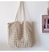 Women’s Handmade Crochet Retro Tote Shoulder Bag for Boho Everyday Style & Gifts