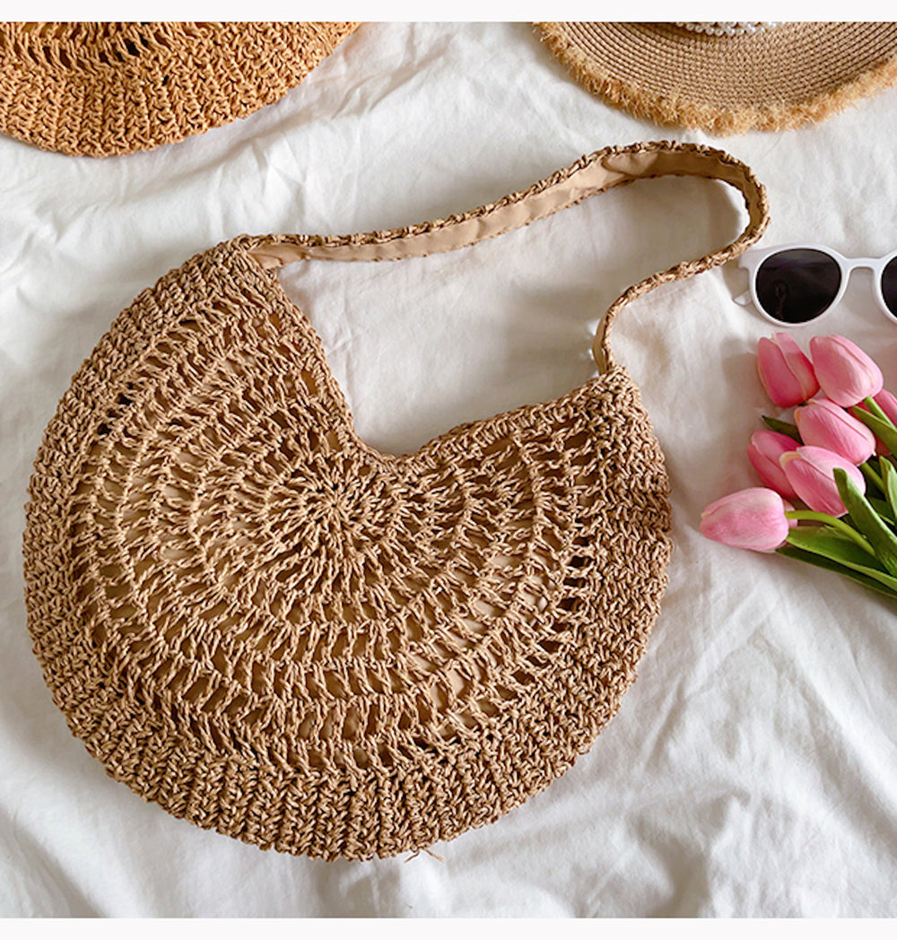 Women’s Round Straw Tote for Beach, Vacation & Summer Outfits