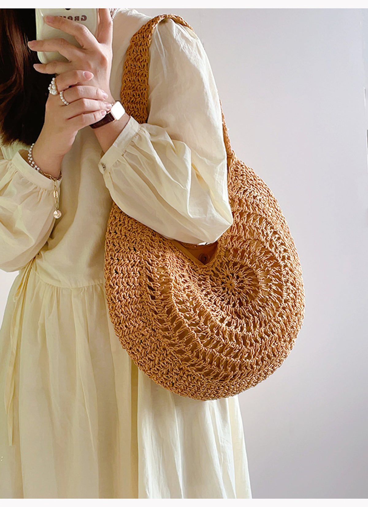 Women’s Round Straw Tote for Beach, Vacation & Summer Outfits