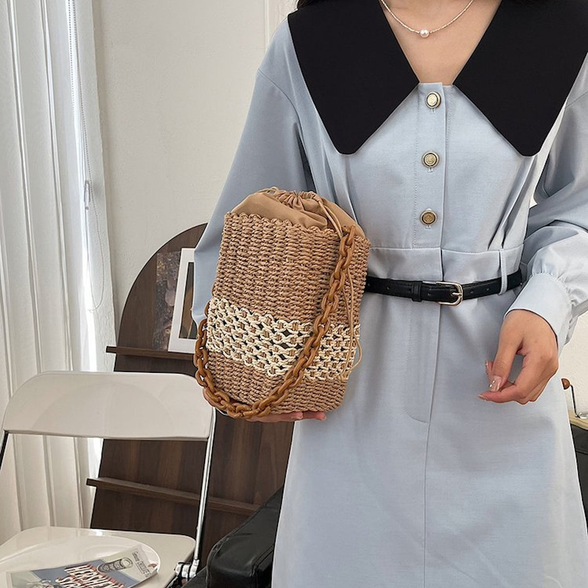 Women’s Straw Cube Shaped Handbag Purse for Beach, Vacation & Summer Outfits