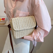 Women’s Straw Woven Messenger Bag with Flap for Beach, Vacation & Summer Outfits