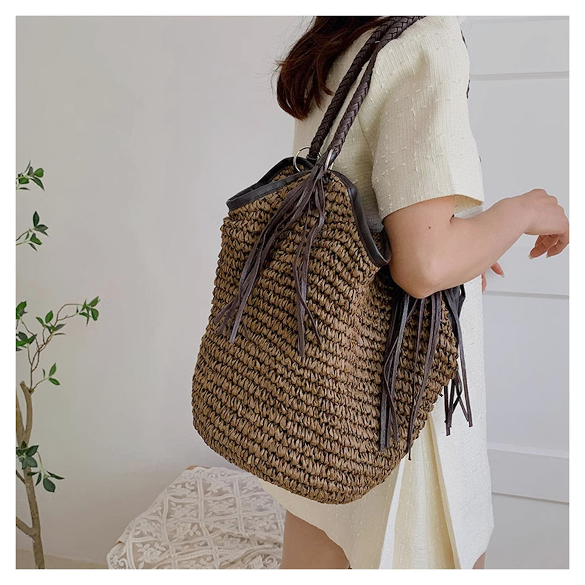 Women’s Large Straw Woven Bucket Tote Bag for Beach, Vacation & Summer Outfits
