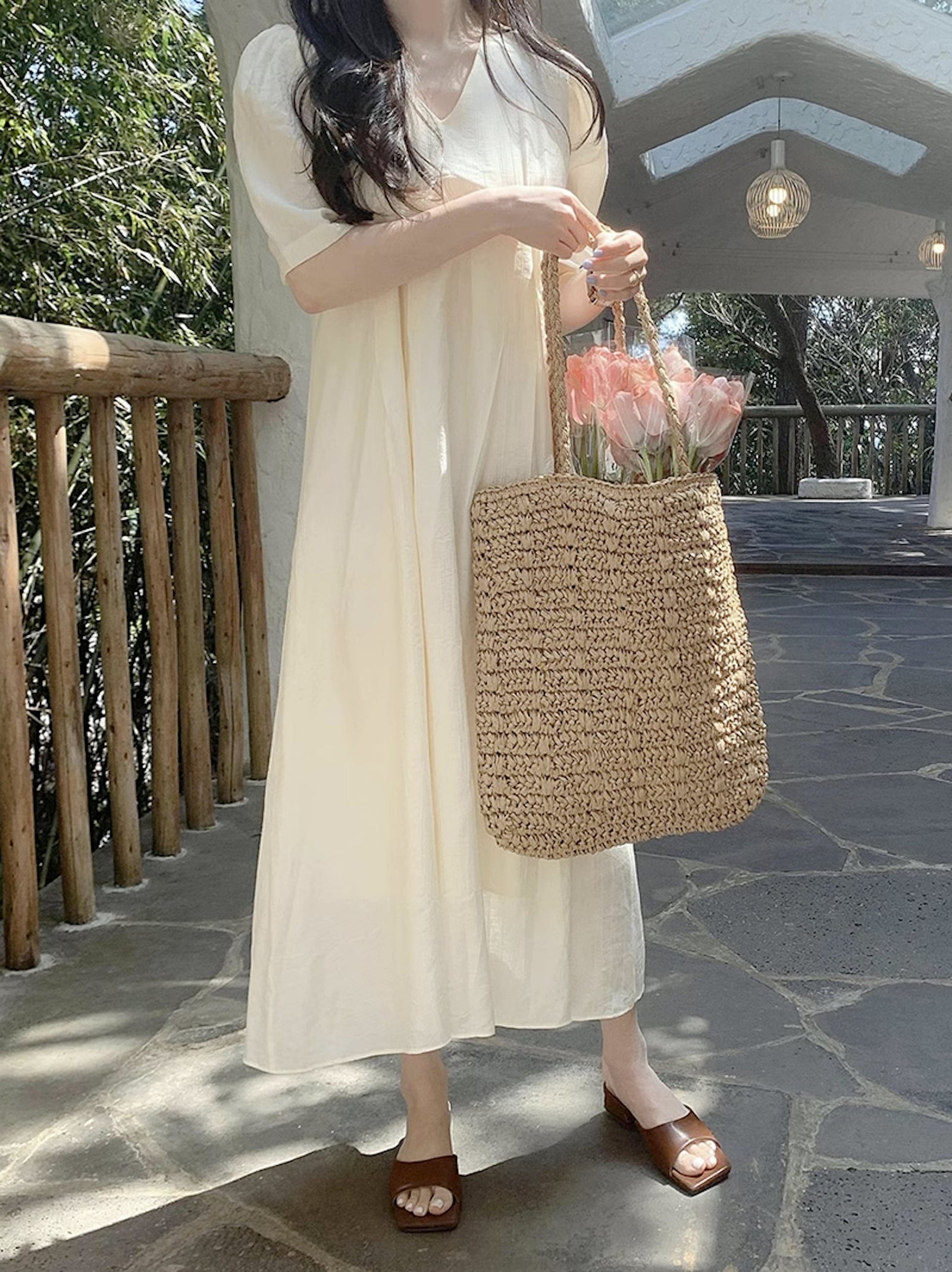 Women’s Lightweight Straw Woven Square Tote Bag for Beach, Vacation & Summer Outfits
