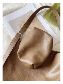 Women’s Simple Leather Tote Bag for Everyday City Outfits