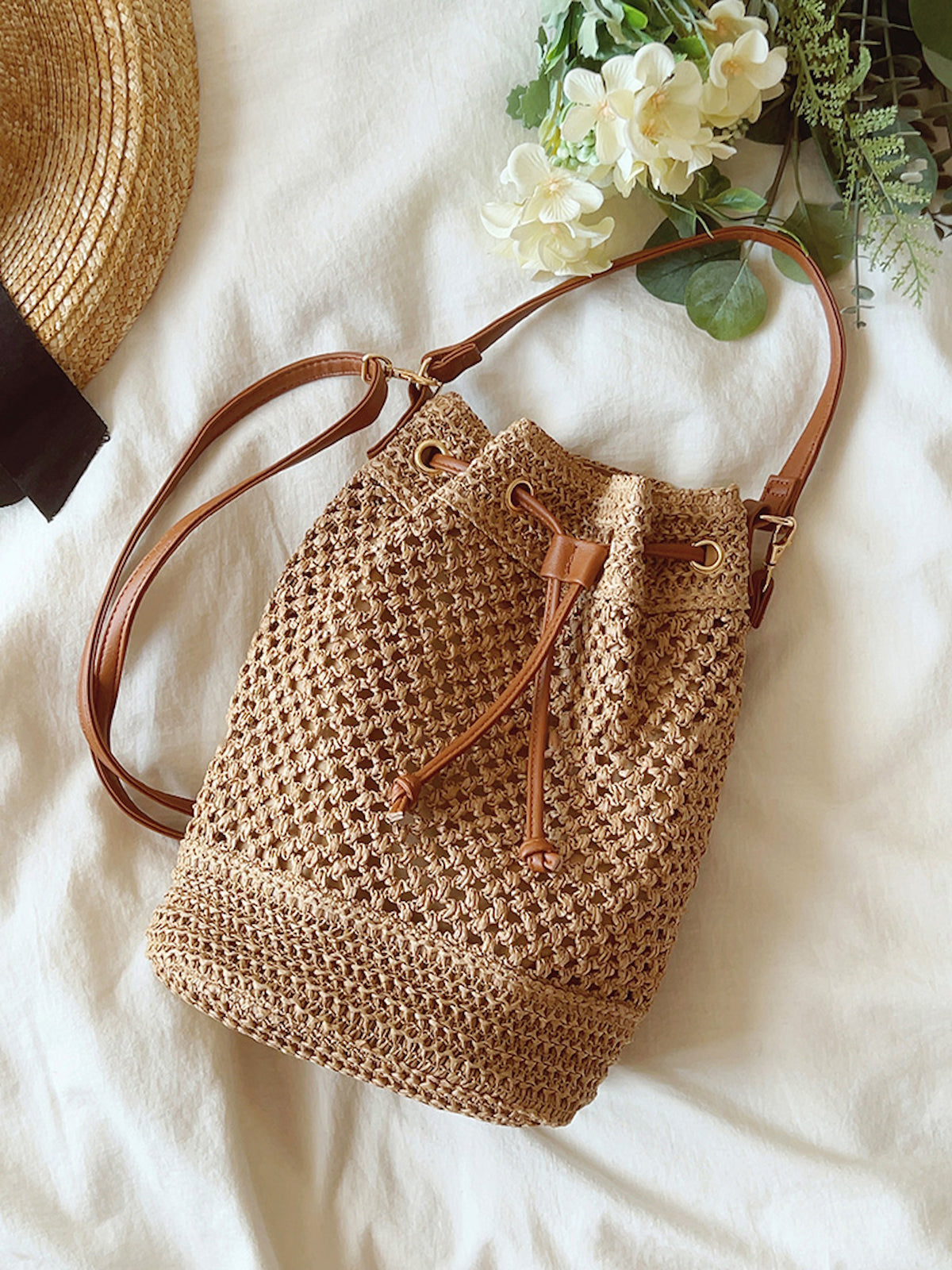 Women’s Straw Bucket Shoulder Bag Summer Crossbody Bag for Beach, Vacation & Summer Outfits