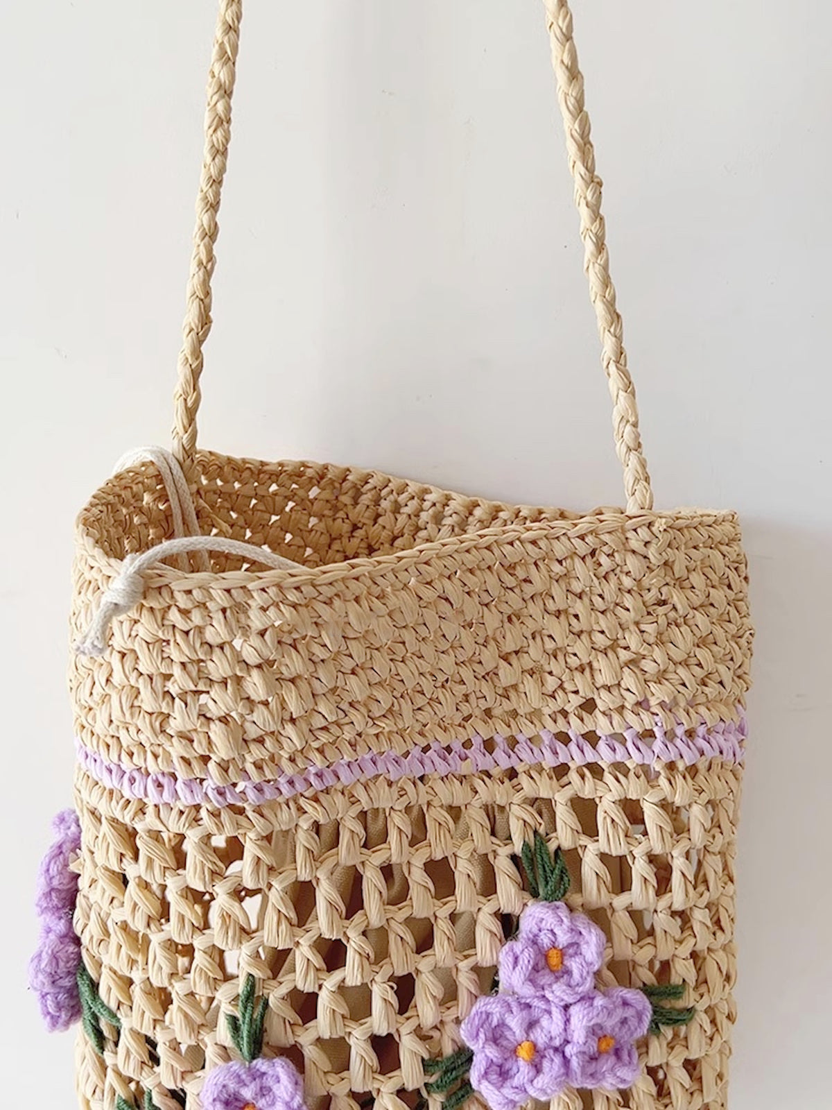 Women’s Floral Raffia Shoulder Bucket Bag Lavender Straw Bag for Beach, Vacation & Summer Outfits