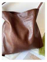 Women’s Simple Leather Tote Bag for Everyday City Outfits