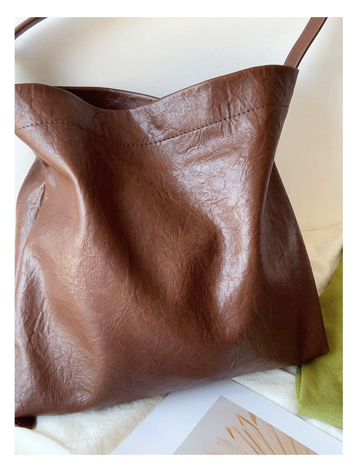 Women’s Simple Leather Tote Bag for Everyday City Outfits