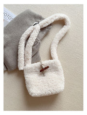 Women’s Faux Furry Crossbody Bag for Cozy Everyday Outfits