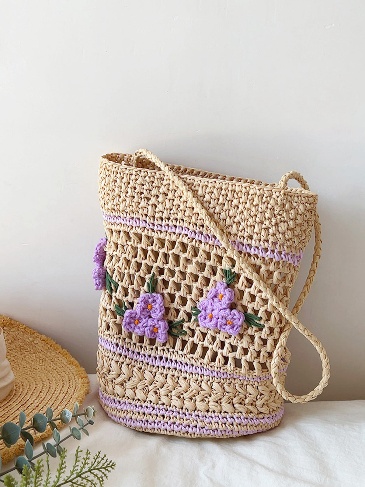 Women’s Floral Raffia Shoulder Bucket Bag Lavender Straw Bag for Beach, Vacation & Summer Outfits
