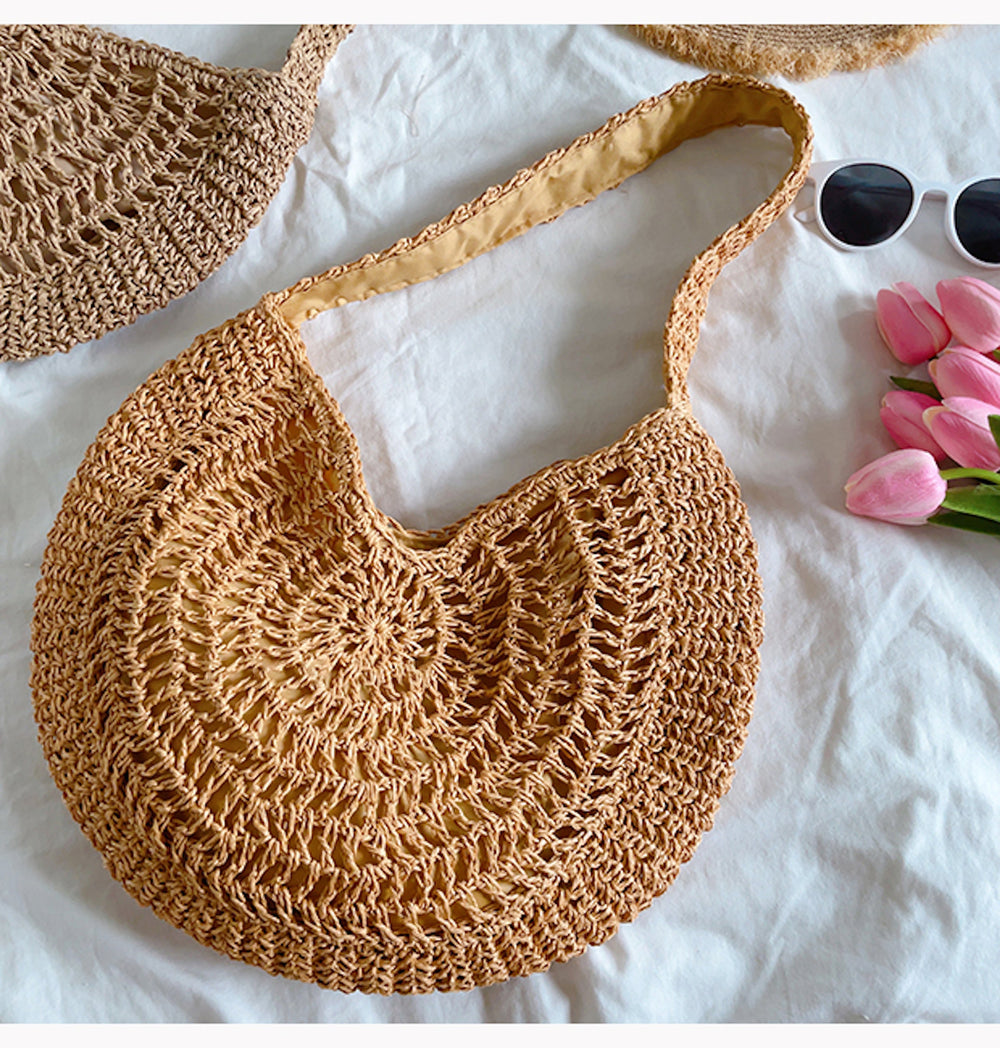 Women’s Round Straw Tote for Beach, Vacation & Summer Outfits