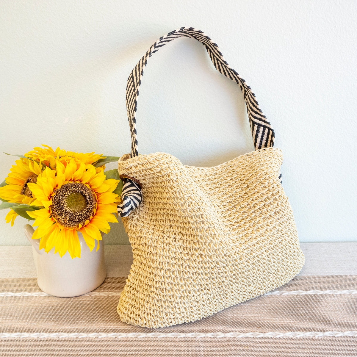 Women’s Straw Shoulder Bag Tote Bag for Beach, Vacation & Summer Outfits