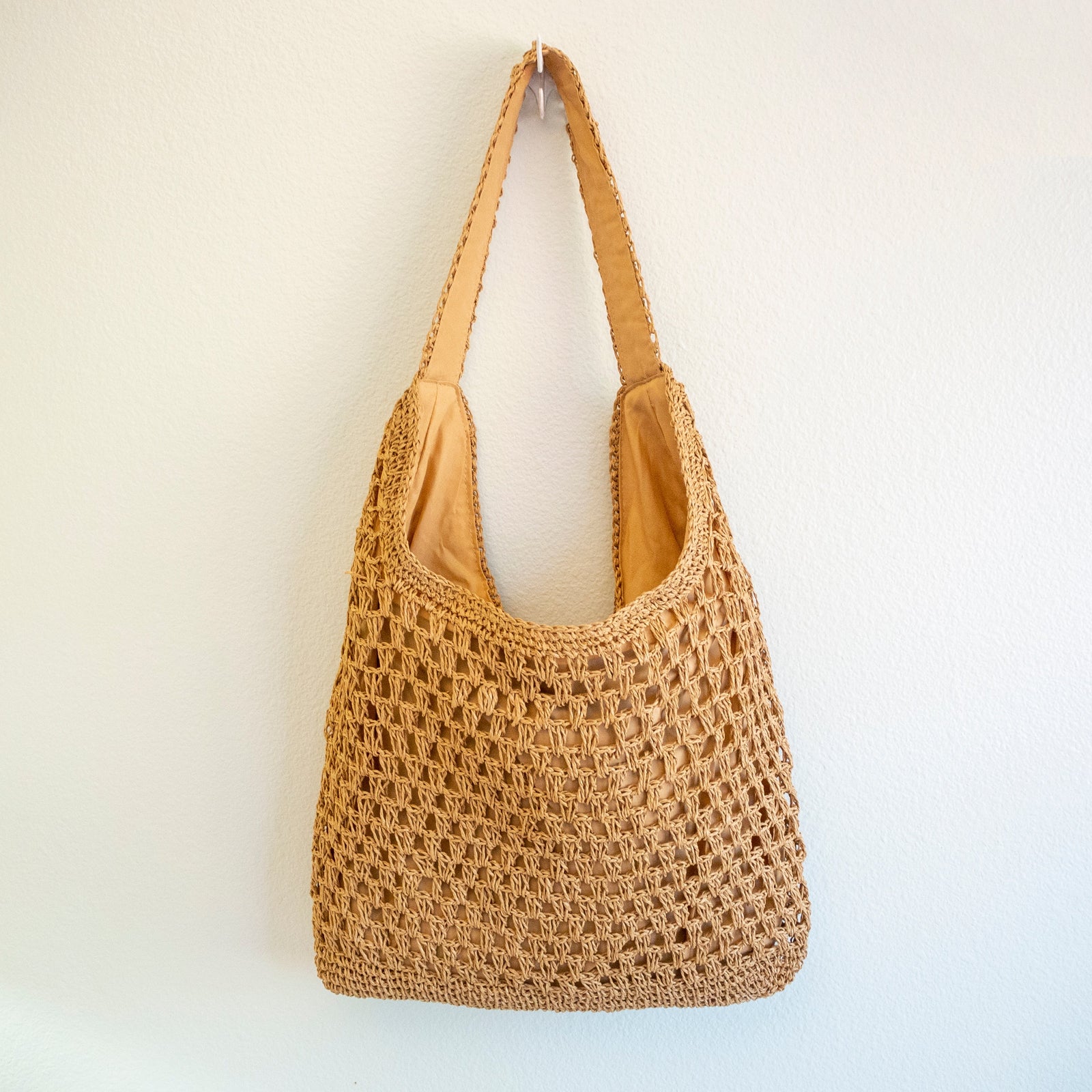 Women’s Straw Woven Tote for Beach, Vacation & Summer Outfits
