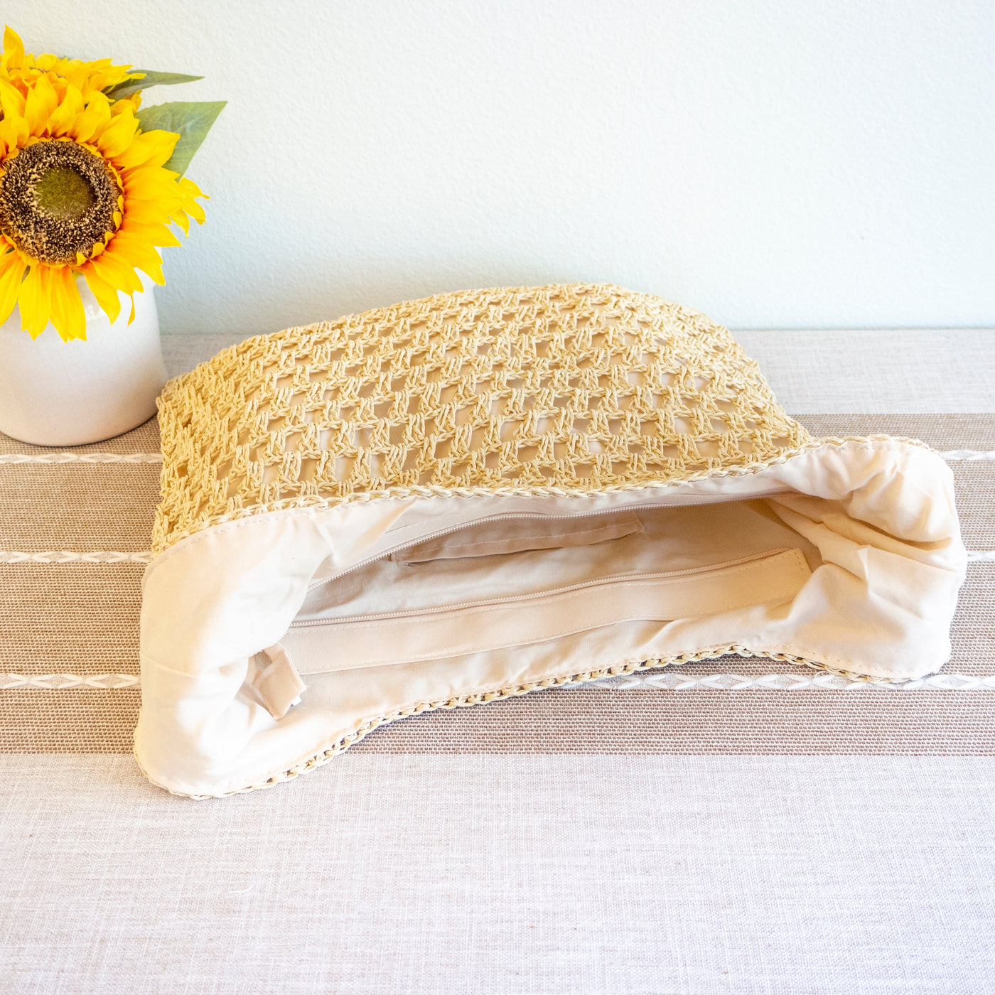 Women’s Straw Woven Tote for Beach, Vacation & Summer Outfits