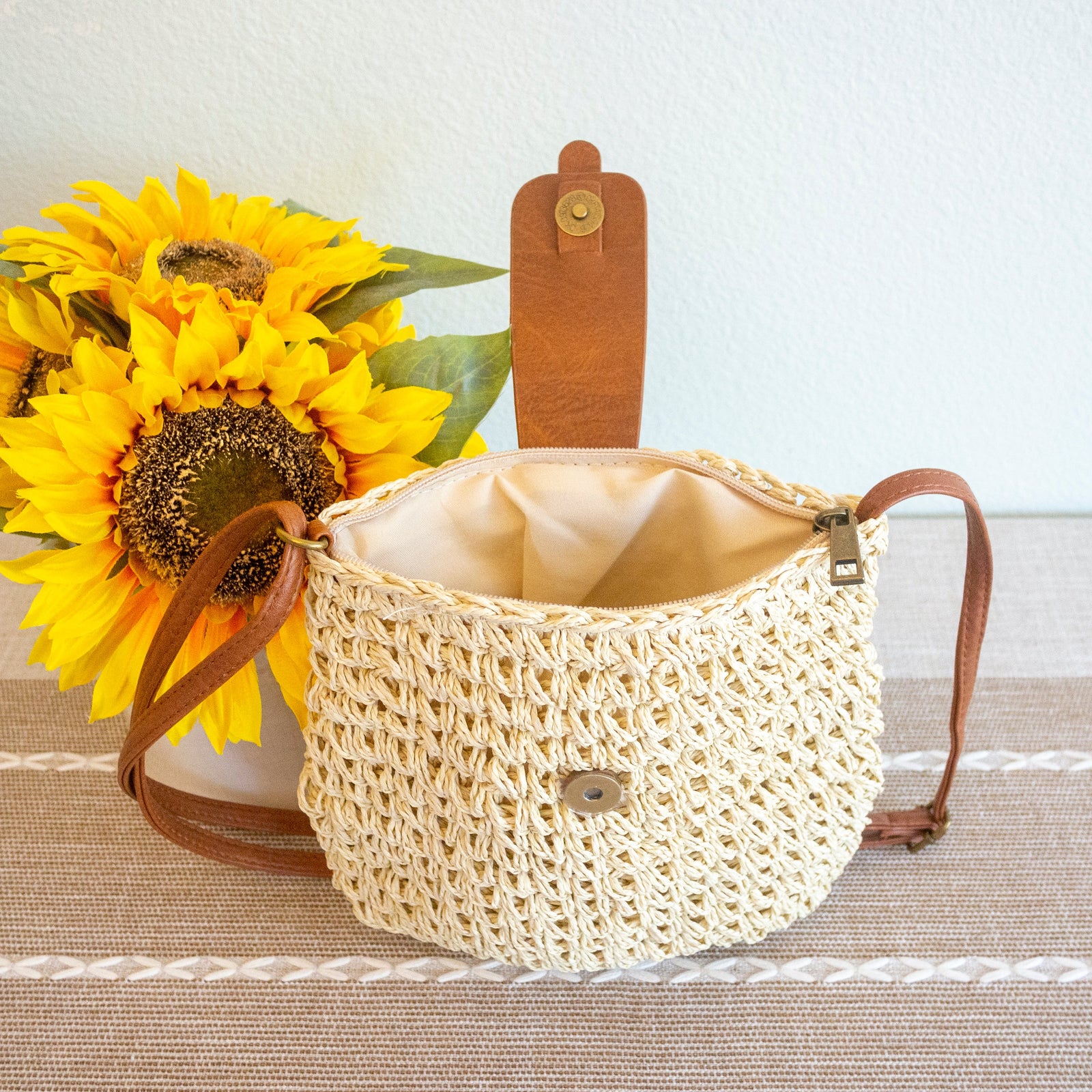 Women’s Straw Woven Crossbody Bag for Beach, Vacation & Summer Outfits