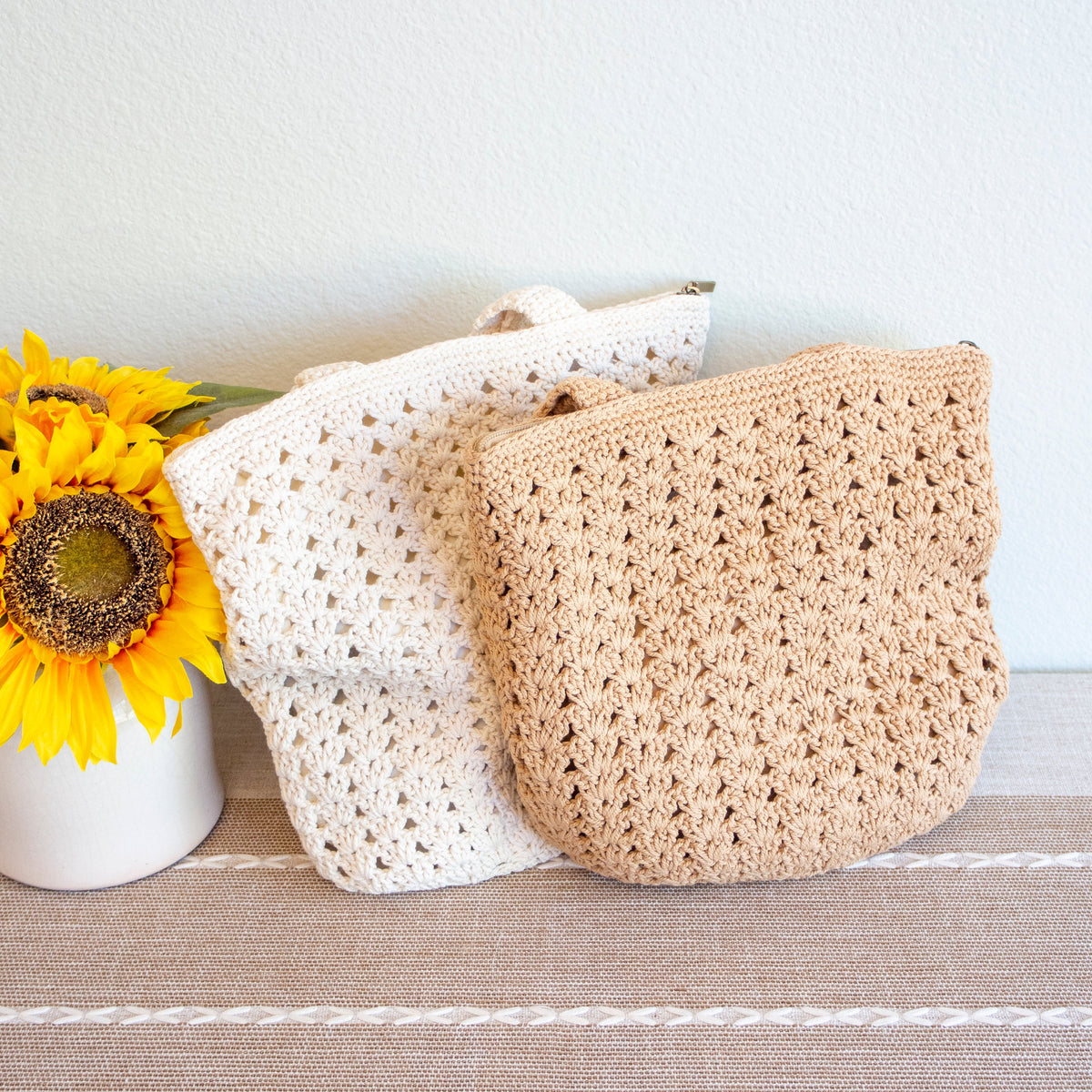 Women’s Handmade Crochet Retro Style Tote Bag for Boho Everyday Style & Gifts