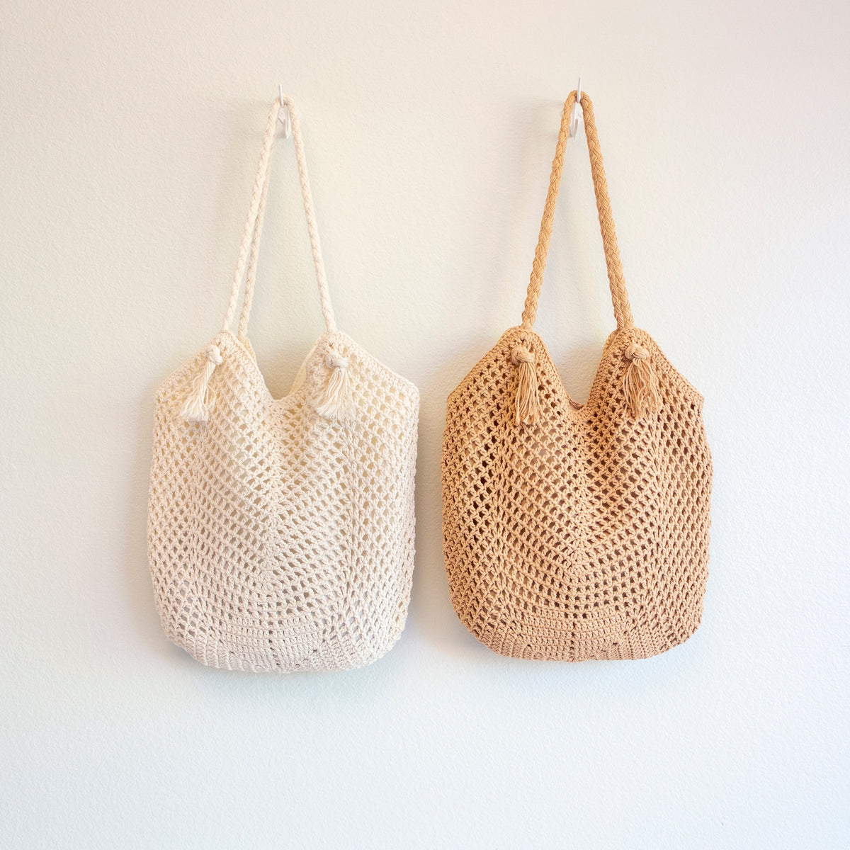 Women’s Handmade Crochet Retro Style Tote Bag for Boho Everyday Style & Gifts