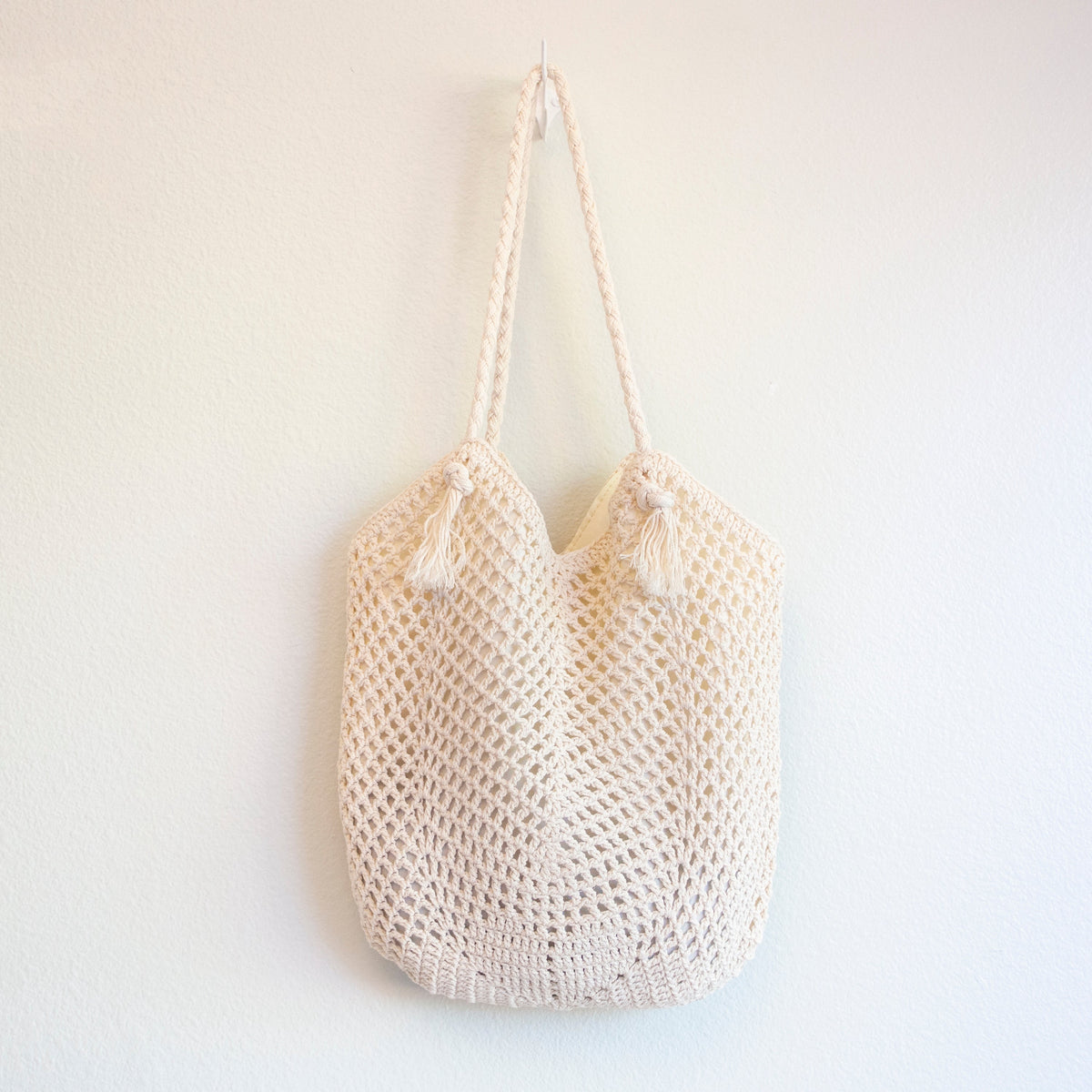 Women’s Handmade Crochet Retro Style Tote Bag for Boho Everyday Style & Gifts