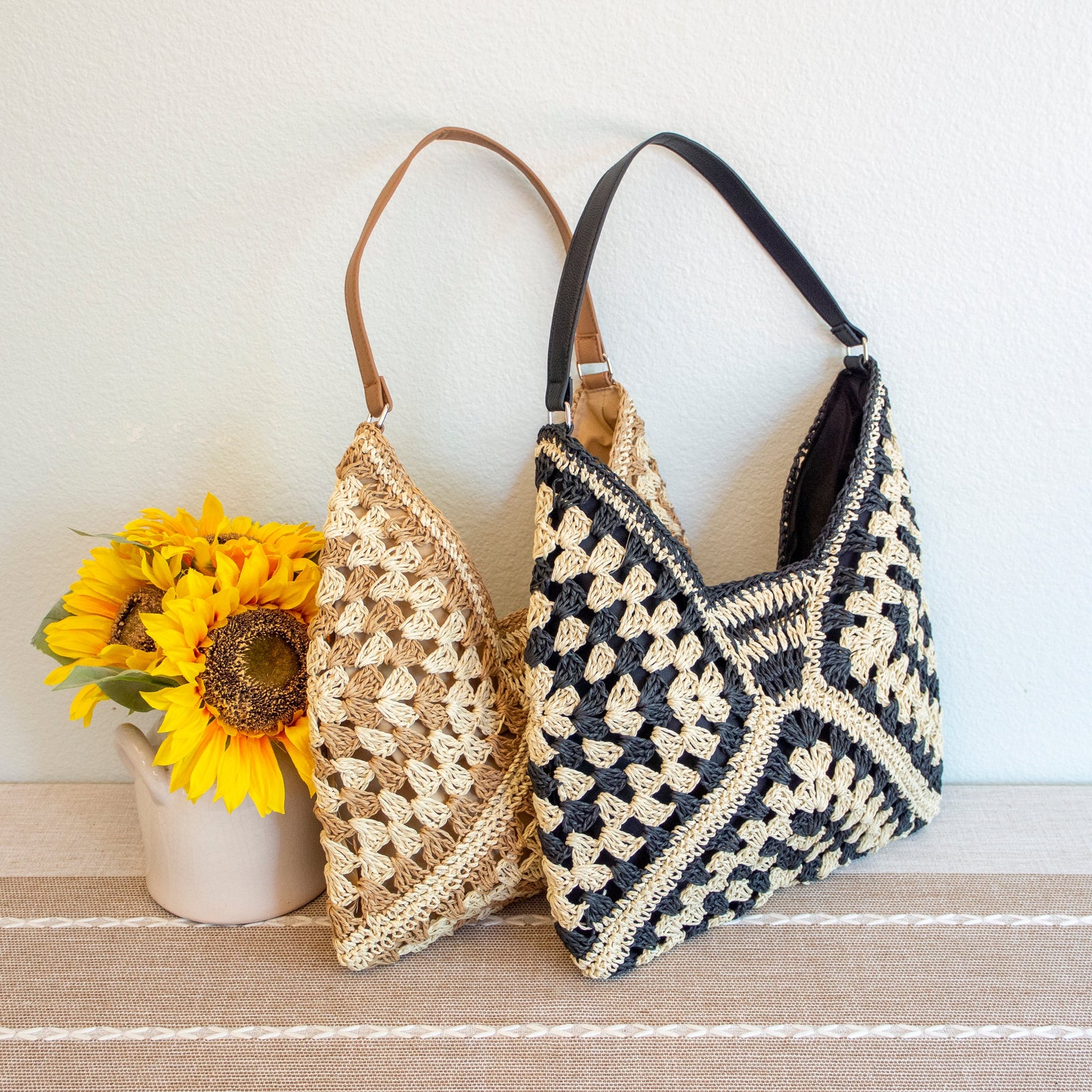 Women’s Straw Woven Shoulder Bag Tote Bag for Beach, Vacation & Summer Outfits