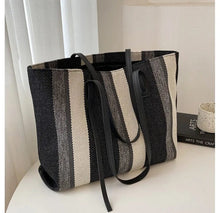 Black Raffia Summer Bag for Women, Natural Summer Vacation Purse