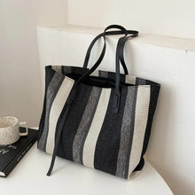 Black Raffia Summer Bag for Women, Natural Summer Vacation Purse