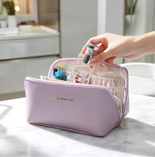 Großer Flat-Lay Make-up-Organizer aus veganem Leder – Reise-Kosmetiktasche