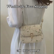 Kleine florale Crossbody-Tasche aus Stroh – bestickte Sommertasche in Weiß oder Khaki