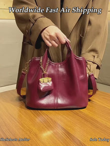 Tote aus veganem Leder, rote Henkeltasche mit Crossbody-Riemen für Damen