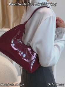 Glänzende Schultertasche aus veganem Leder, strukturierte Handtasche für Damen
