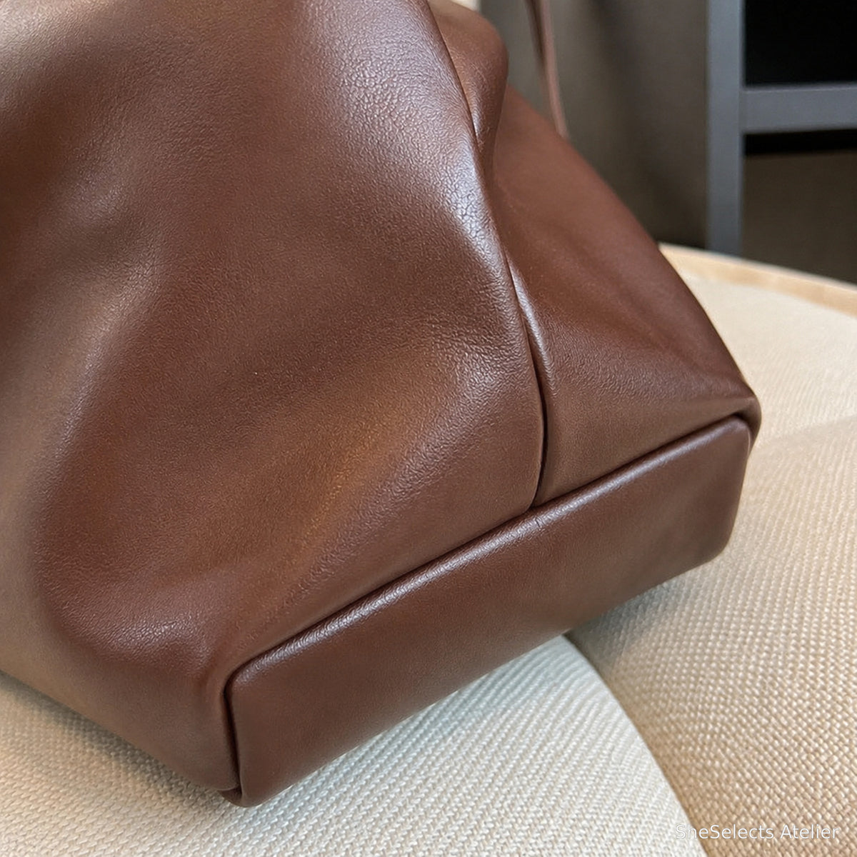 Coffee hobo bag side gusset and base seam close up